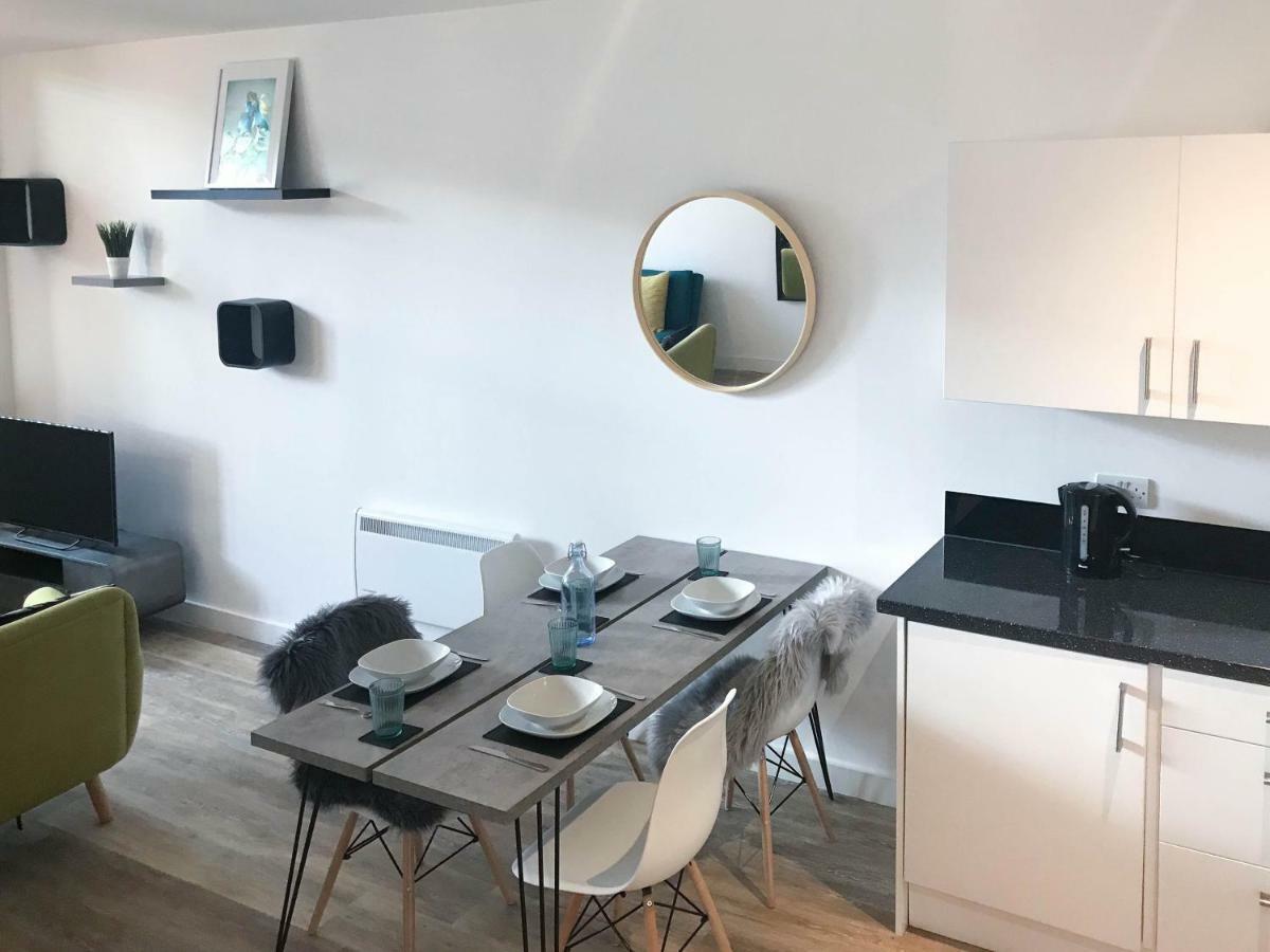 Luxury 1 Bed Apartment In City Centre With Parking Chester Dış mekan fotoğraf