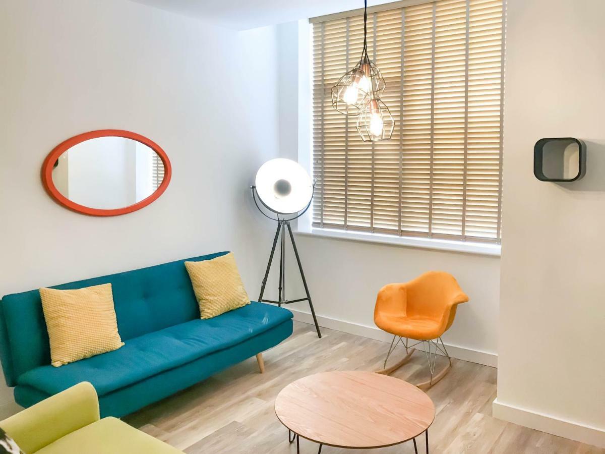 Luxury 1 Bed Apartment In City Centre With Parking Chester Dış mekan fotoğraf