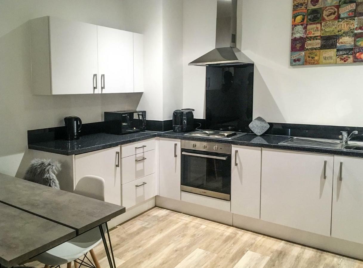 Luxury 1 Bed Apartment In City Centre With Parking Chester Dış mekan fotoğraf