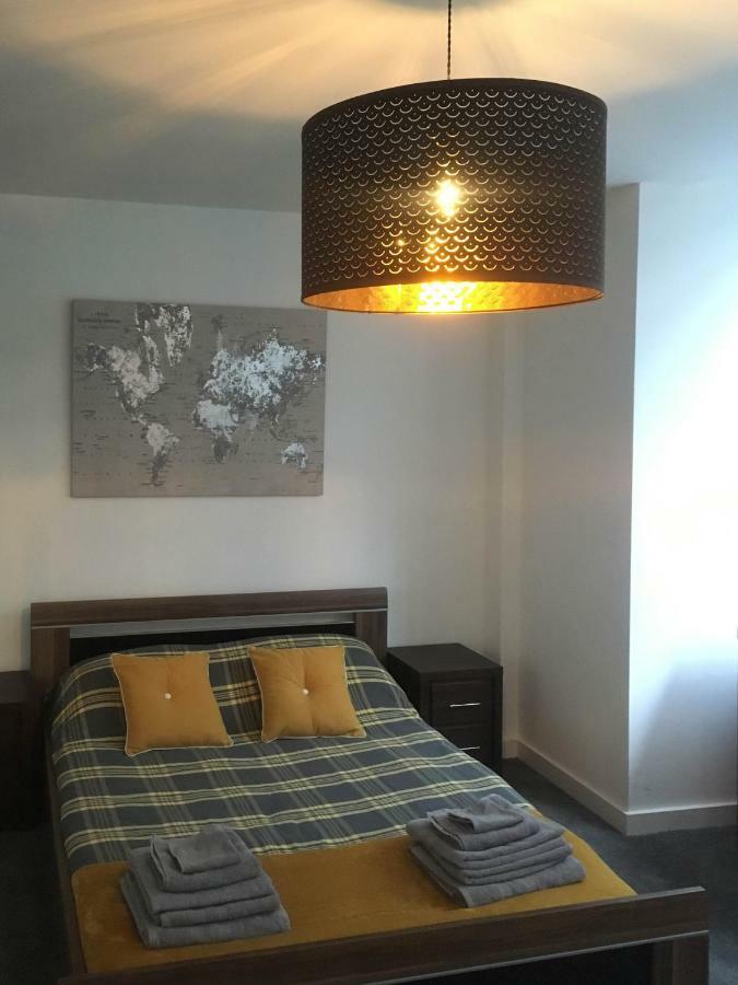 Luxury 1 Bed Apartment In City Centre With Parking Chester Dış mekan fotoğraf