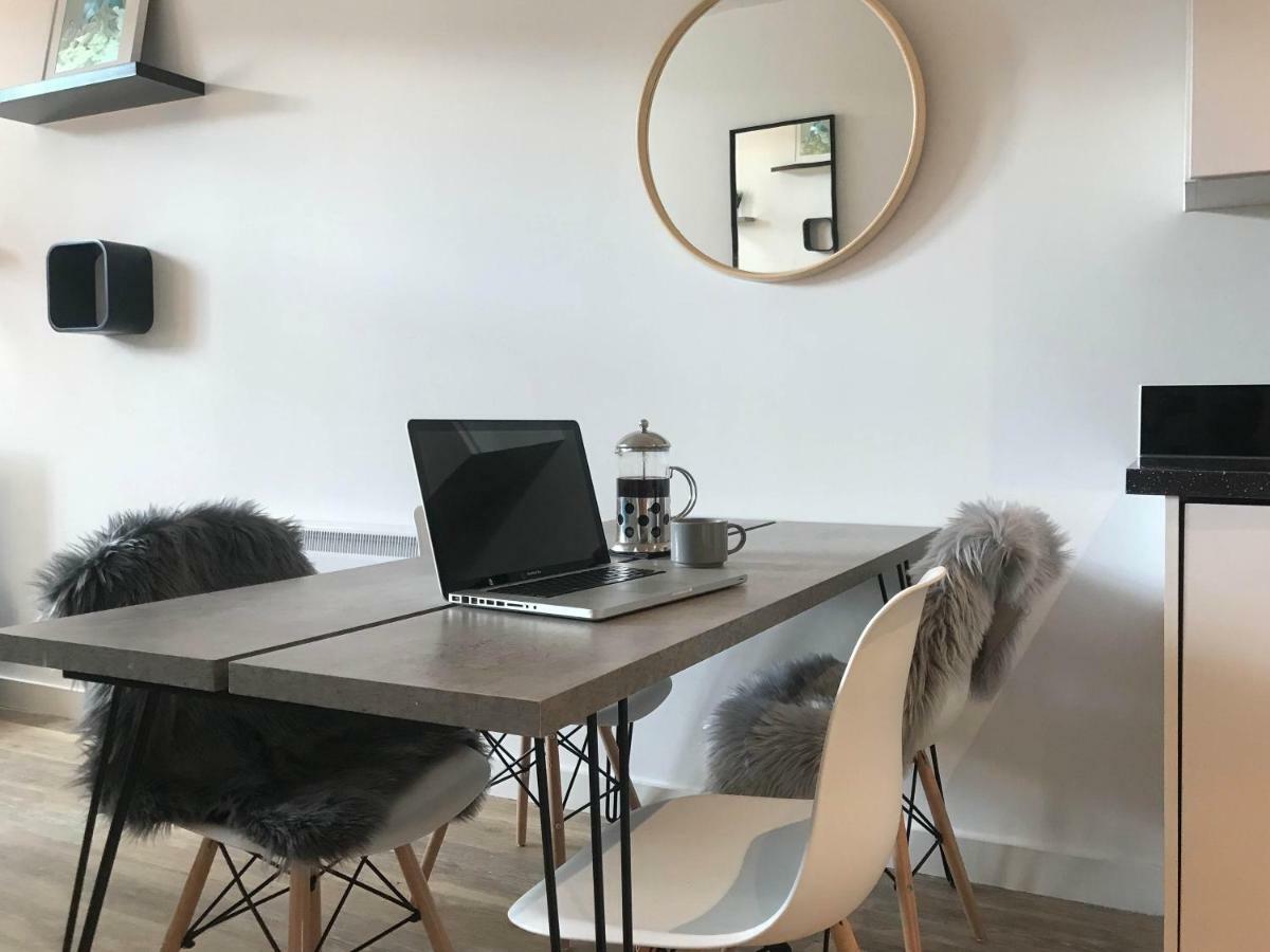 Luxury 1 Bed Apartment In City Centre With Parking Chester Dış mekan fotoğraf