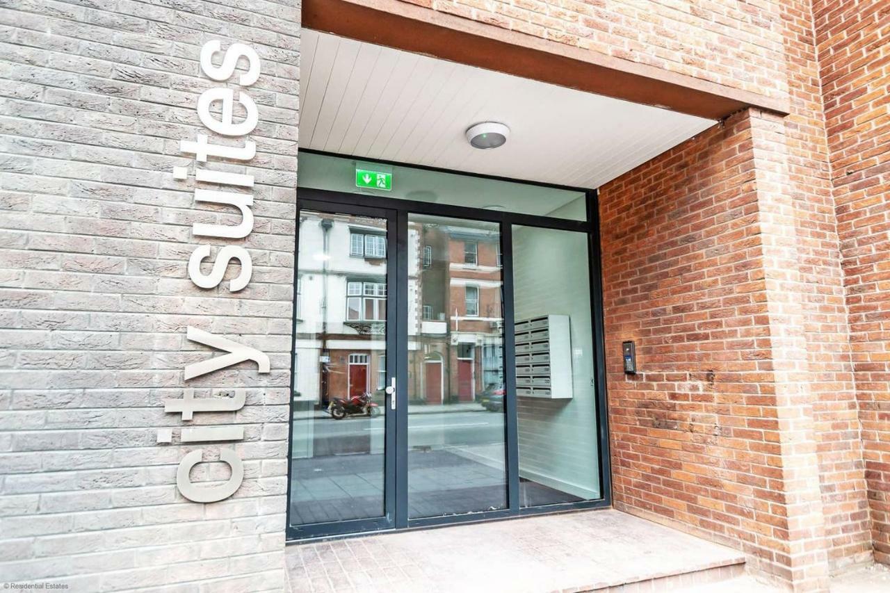 Luxury 1 Bed Apartment In City Centre With Parking Chester Dış mekan fotoğraf